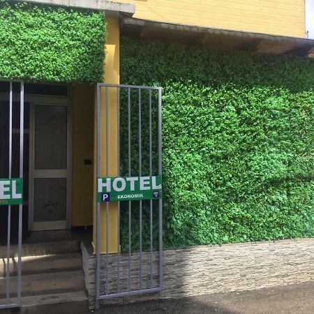 تيرانا Orange Villa Hotel المظهر الخارجي الصورة