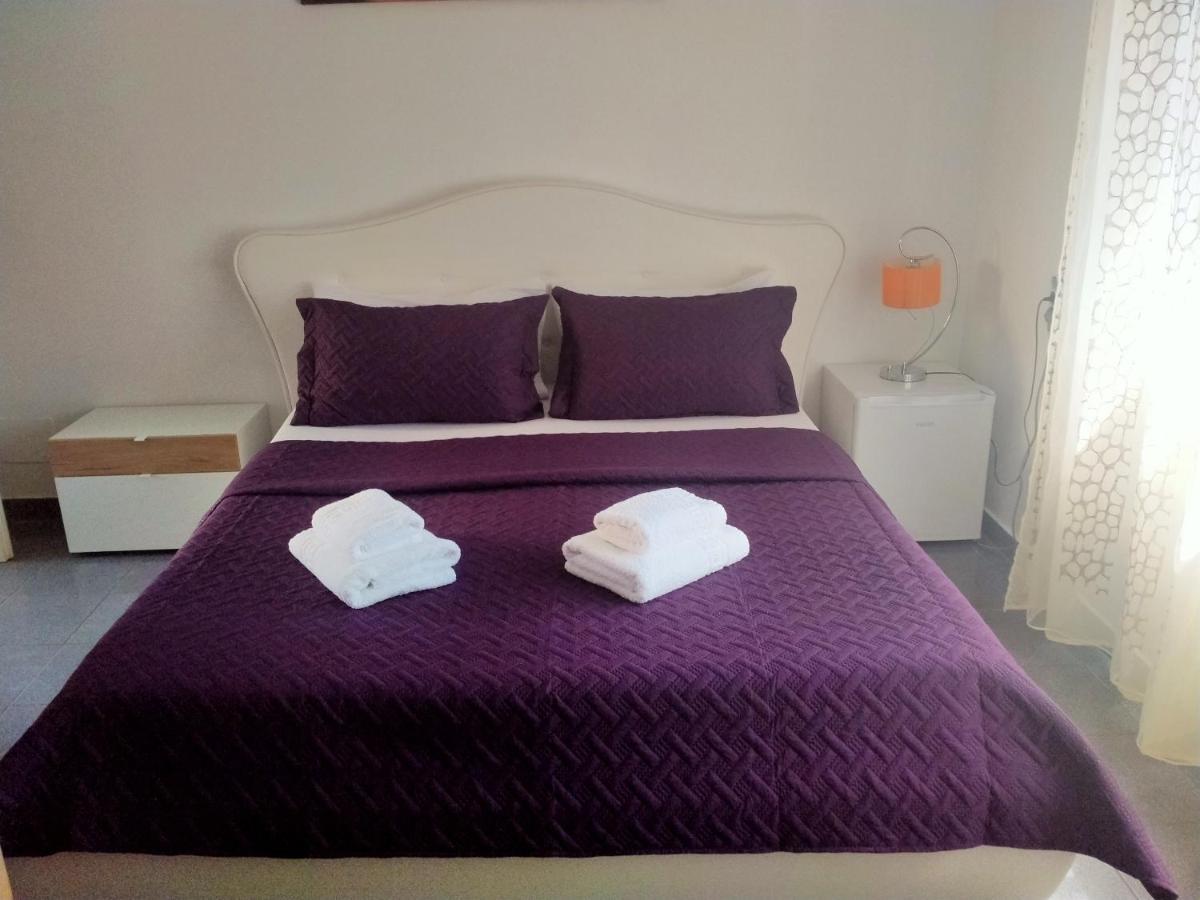تيرانا Orange Villa Hotel الغرفة الصورة