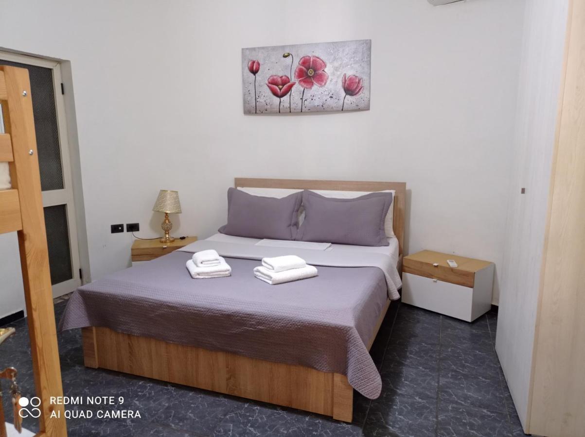 تيرانا Orange Villa Hotel الغرفة الصورة